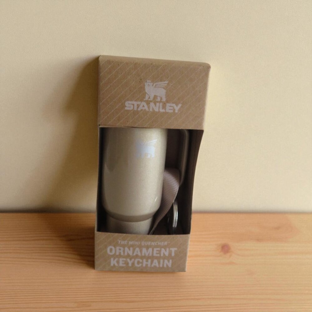 Stanley x E.L.F - Mini Quencher Ornament Keychain (Shimmery Gold) NIB - Limited